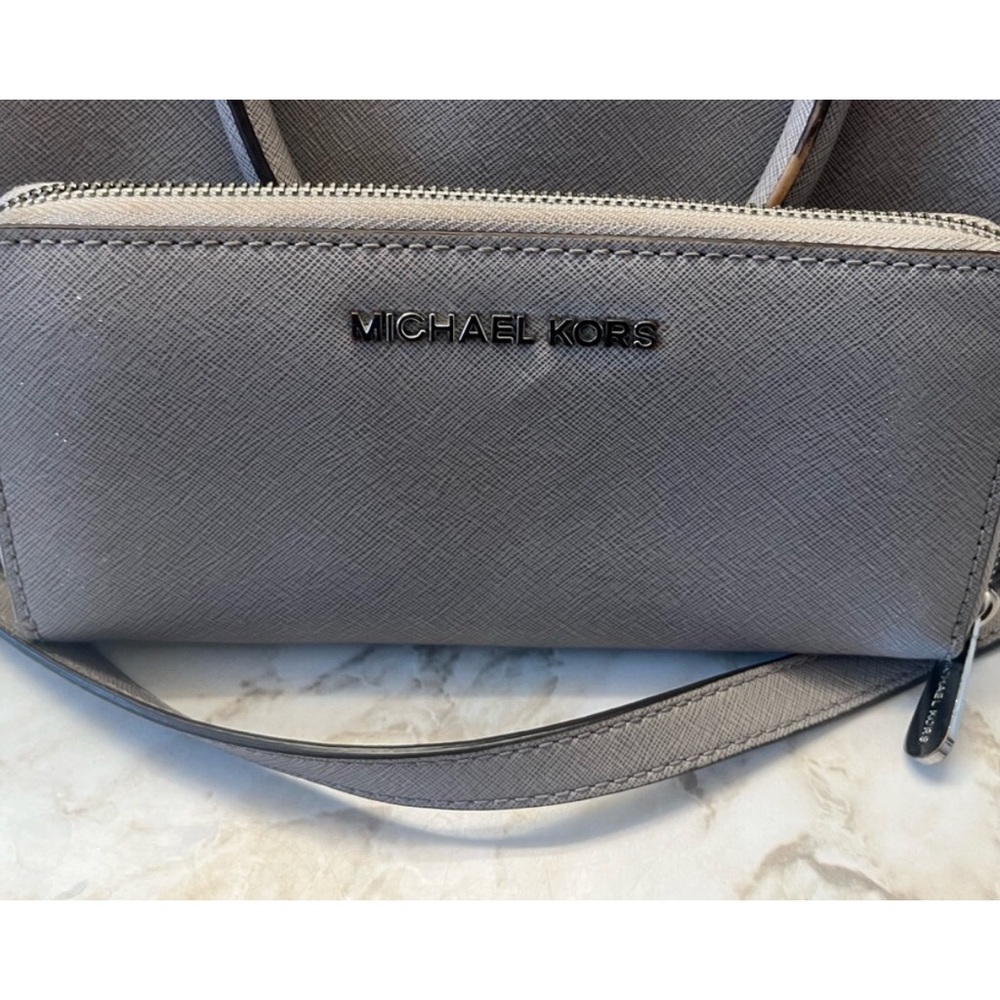 Michael Kors Selma Medium Satchel in Dove Grey AND matching wallet!!!